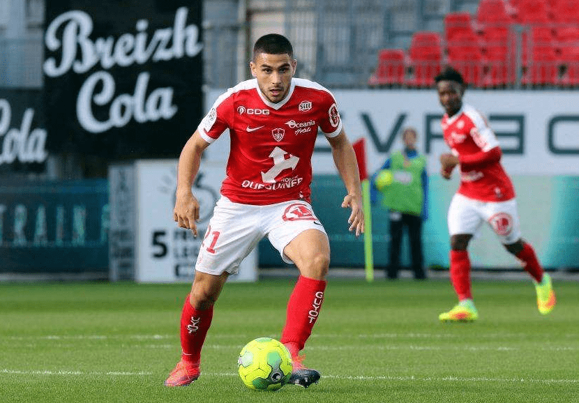  布雷斯特定位球制胜，法甲弱旅爆冷门惊艳