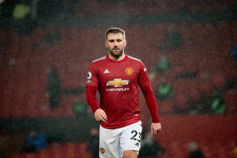  霍伊伦德冲刺能力出众，曼联凭借快攻打穿西汉姆防线  